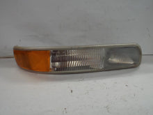 Load image into Gallery viewer, PARKLAMP Silverado Tahoe Suburban 1500 2500 1999 99 00 01 02 - 06 Right - MRK464396
