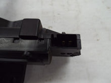 Load image into Gallery viewer, POWER WINDOW MOTOR Caravan Voyager 2001 01 02 03 04 05 - 13 Quarter Mount Right - MRK464455
