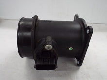 Load image into Gallery viewer, Mass Air Flow Sensor Meter MAF G20 I30 Maxima Sentra 00 01 02 - MRK464463
