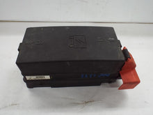 Load image into Gallery viewer, Fuse Box Buick Lesabre 2004 - MRK464775
