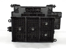 Load image into Gallery viewer, Fuse Box  SILVERADO 1500 PICKUP 2003 - MRK465085
