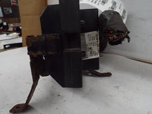 Load image into Gallery viewer, Fuse Box  FORD E250 VAN 2008 - MRK465092
