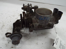 Load image into Gallery viewer, THROTTLE BODY Frontier Xterra 99 00 01 02 03 04 Auto - MRK465136
