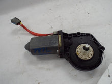 Load image into Gallery viewer, POWER WINDOW MOTOR Lincoln Town Car 1998 98 99 00 - 10 Front Left - MRK465255
