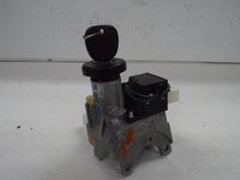 Load image into Gallery viewer, IGNITION SWITCH Lucerne DTS Impala Monte Carlo 2006-2013 - MRK465657
