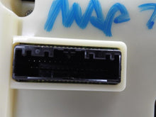 Load image into Gallery viewer, TEMPERATURE CONTROLS Honda CR-V 2015 15 2016 16 - MRK465688
