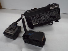 Load image into Gallery viewer, FUSE BOX Acura TL 1999 99 2000 00 2001 01 2002 02 2003 03 - MRK465776
