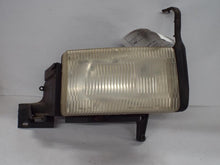 Load image into Gallery viewer, HEADLIGHT LAMP ASSEMBLY 1500 Pickup 2500 Pickup 3500 Pickup 94-02 Right - MRK465858
