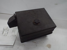 Load image into Gallery viewer, Fuse Box  BLAZER S10/JIMMY S15 2000 - MRK465876

