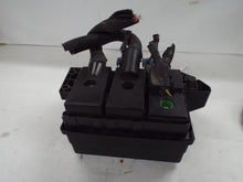 Load image into Gallery viewer, Fuse Box  BLAZER S10/JIMMY S15 2000 - MRK465876
