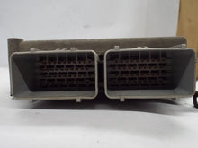 Load image into Gallery viewer, ECU ECM COMPUTER Cirrus Stratus Breeze 2000 00 - MRK466109
