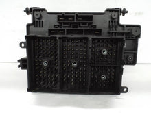 Load image into Gallery viewer, Fuse Box  SILVERADO 1500 PICKUP 2005 - MRK466234

