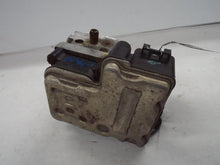 Load image into Gallery viewer, ABS Pump Chevrolet Tahoe 2002 - MRK466368
