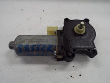 Load image into Gallery viewer, POWER WINDOW MOTOR BMW X5 2000 00 2001 01 02 03 04 05 06 Front Right - MRK466379
