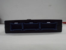 Load image into Gallery viewer, Computer Chevrolet Tahoe 2002 - MRK466400
