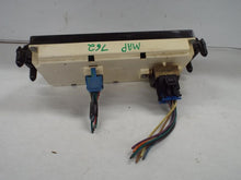 Load image into Gallery viewer, REAR TEMPERATURE CONTROLS Avalanche 1500 Avalanche 2500 Silverado 99-02 - MRK466762
