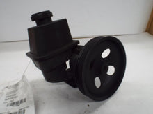 Load image into Gallery viewer, Power Steering Pump  TRAILBLAZER 2006 - MRK466901

