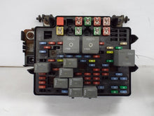 Load image into Gallery viewer, Fuse Box  SILVERADO 1500 PICKUP 2007 - MRK466964
