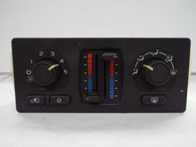 Load image into Gallery viewer, REAR TEMPERATURE CONTROLS Silverado 1500 Pickup Silverado 2500 03-04 - MRK467054
