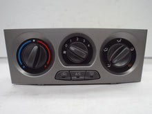 Load image into Gallery viewer, Temp Climate AC Heater Control Subaru Forester 2003 03 2004 04 05 06 07 08 - MRK467213
