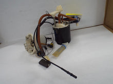 Load image into Gallery viewer, FUEL PUMP Land Rover Range Rover 2010 10 2011 11 2012 12 - MRK467710
