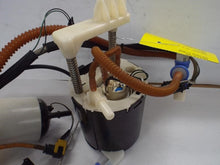 Load image into Gallery viewer, FUEL PUMP Land Rover Range Rover 2010 10 2011 11 2012 12 - MRK467710
