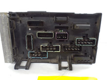Load image into Gallery viewer, Fuse Box  TOWN &amp; COUNTRY 2005 - MRK467799
