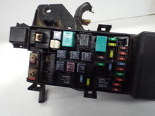 Load image into Gallery viewer, FUSE BOX Honda Accord 2003 03 2004 04 2005 05 2006 06 2007 07 - MRK467818
