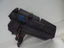 Load image into Gallery viewer, FUSE BOX Honda Accord 2003 03 2004 04 2005 05 2006 06 2007 07 - MRK467984
