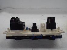 Load image into Gallery viewer, TEMPERATURE CONTROLS Ford Ranger 03 04 05 06 07 08 09 10 11 - MRK468030
