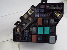 Load image into Gallery viewer, Fuse Box Honda Civic 2006 - MRK468305
