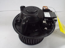 Load image into Gallery viewer, A/C HEATER BLOWER MOTOR - MRK468660
