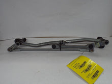 Load image into Gallery viewer, WIPER TRANSMISSION Jetta 2011 11 2012 12 2013 13 Sedan - MRK468662
