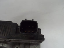 Load image into Gallery viewer, THROTTLE BODY Altima Sentra X-Trail 2002 02 03 04 05 06 - MRK469093
