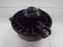 Load image into Gallery viewer, HEATER BLOWER MOTOR Honda CRV 2002 02 2003 03 2004 04 2005 05 2006 06 - MRK469154
