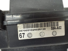 Load image into Gallery viewer, FUSE BOX Honda CR-V 2002 02 2003 03 2004 04 2005 05 2006 06 - MRK469155
