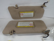 Load image into Gallery viewer, Interior Sun Visors Toyota Solara 2002 - MRK469240
