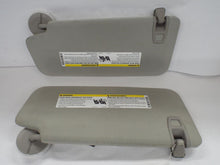 Load image into Gallery viewer, Interior Sun Visors Chevrolet Equinox 2011 - MRK469255
