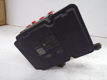 Load image into Gallery viewer, ABS Pump Mazda 3 2010 - MRK469442
