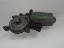 Load image into Gallery viewer, POWER WINDOW MOTOR Lesabre Alero Aurora Bonneville Grand Am 99-05 - MRK469486
