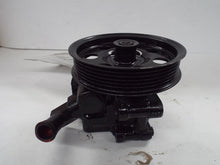 Load image into Gallery viewer, Power Steering Pump Ford Focus 2001 - MRK469543
