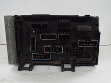 Load image into Gallery viewer, Fuse Box  TOWN &amp; COUNTRY 2005 - MRK469544
