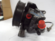 Load image into Gallery viewer, POWER STEERING PUMP Subaru Legacy 2001 01 02 03 04 - MRK469846
