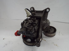 Load image into Gallery viewer, POWER STEERING PUMP Subaru Legacy 2001 01 02 03 04 - MRK469846
