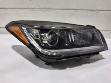 Load image into Gallery viewer, Headlight Lamp Assembly Hyundai Genesis 2015 - MM2626211
