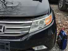 Load image into Gallery viewer, HEADLIGHT LAMP ASSEMBLY Odyssey 2011 11 2012 12 2013 13 Left - MM2633336
