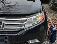 Load image into Gallery viewer, HEADLIGHT LAMP ASSEMBLY Odyssey 2011 11 2012 12 2013 13 Left - MM2633336
