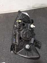Load image into Gallery viewer, Headlight Lamp Assembly Chevrolet Sonic 2017 - MM2749907
