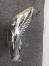 Load image into Gallery viewer, HEADLIGHT LAMP ASSEMBLY Subaru Impreza XV Crosstek 12 13 14 Right - MM2878573
