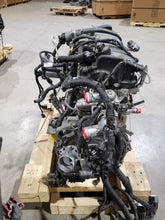 Load image into Gallery viewer, Engine Motor Mitsubishi Outlander 2017 - MM3013062
